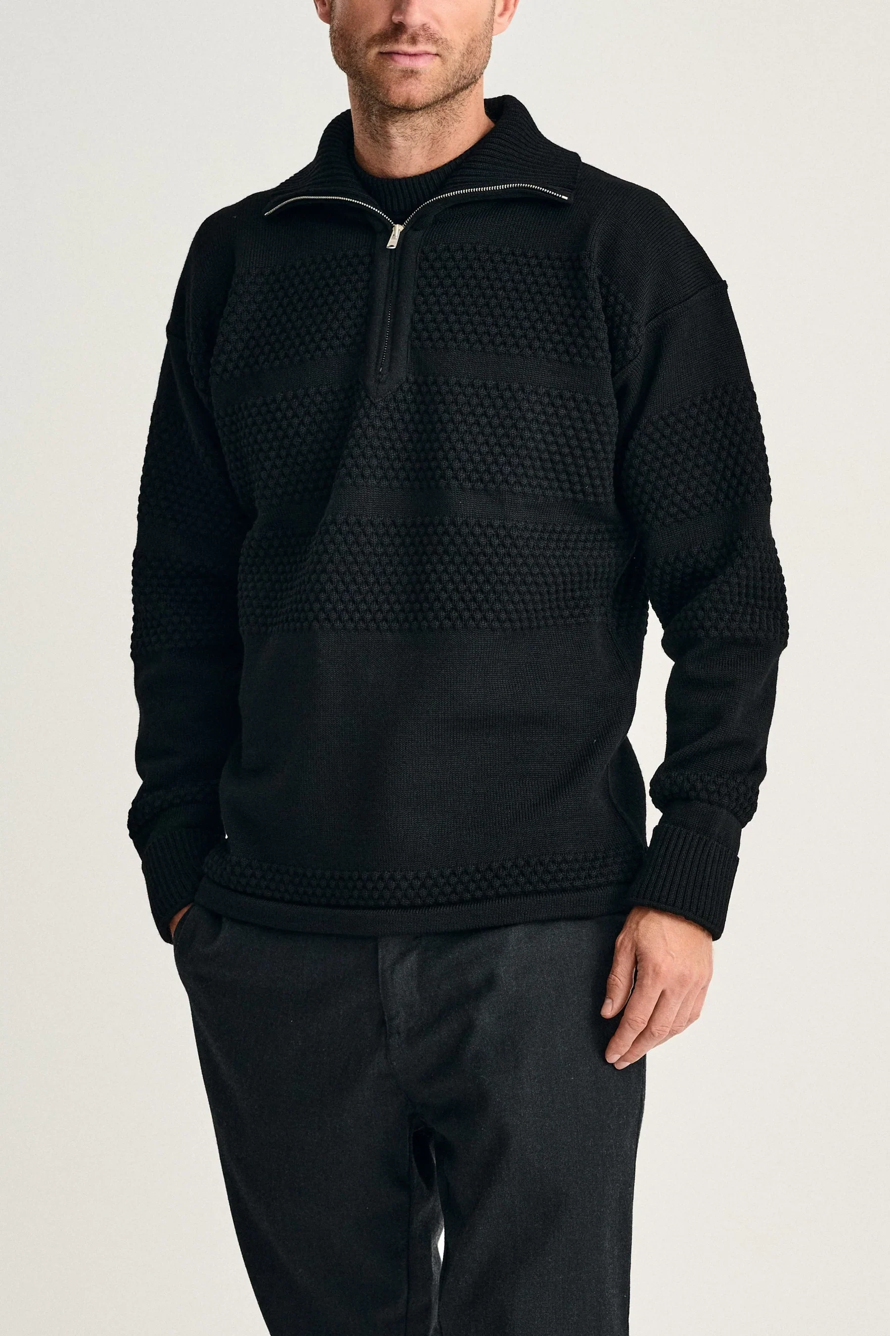 FISHERMAN short zip | kort lynlås, black void - Image 5