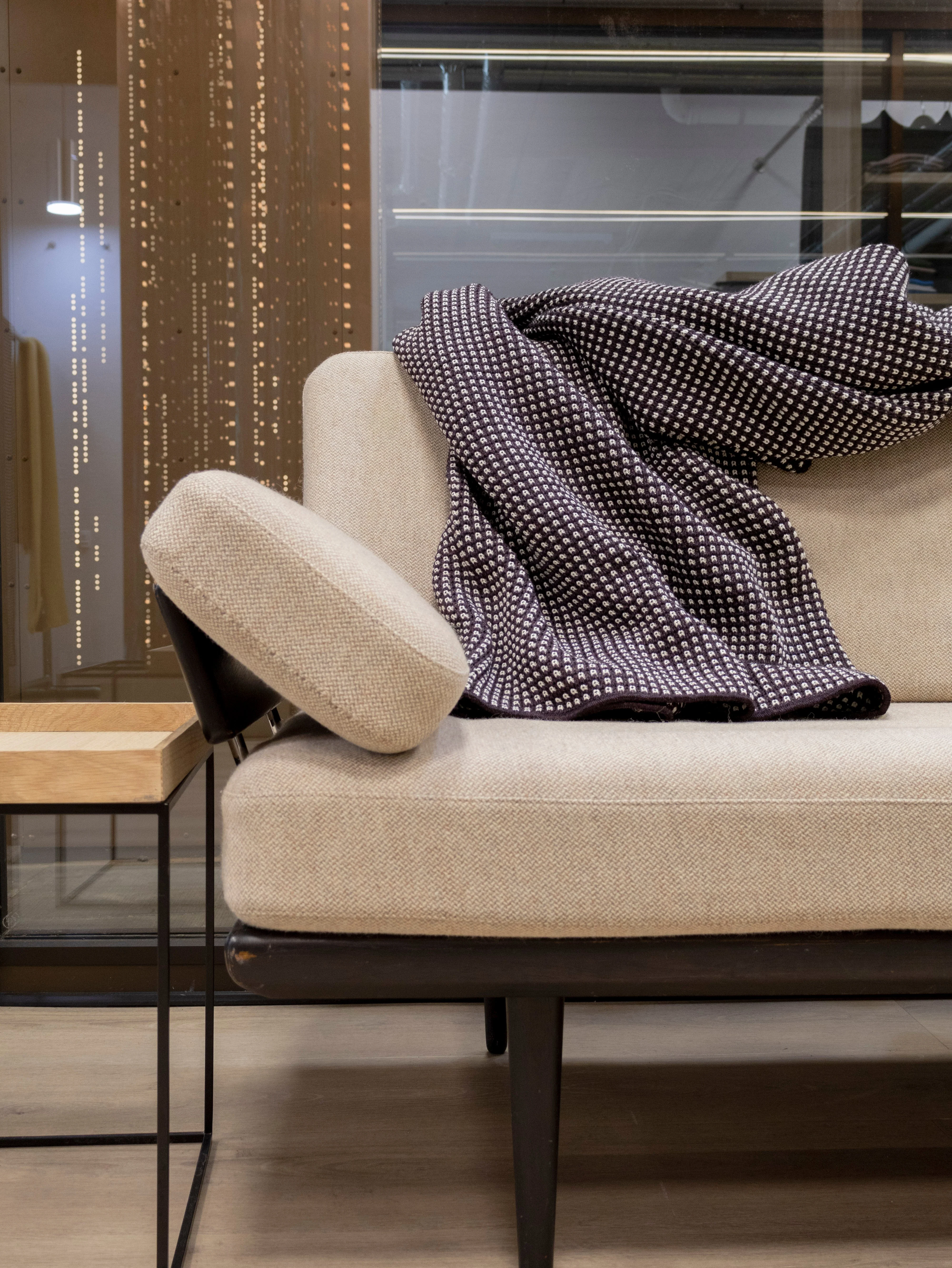 LOYAL blanket, bluish purple / off white - Image 6