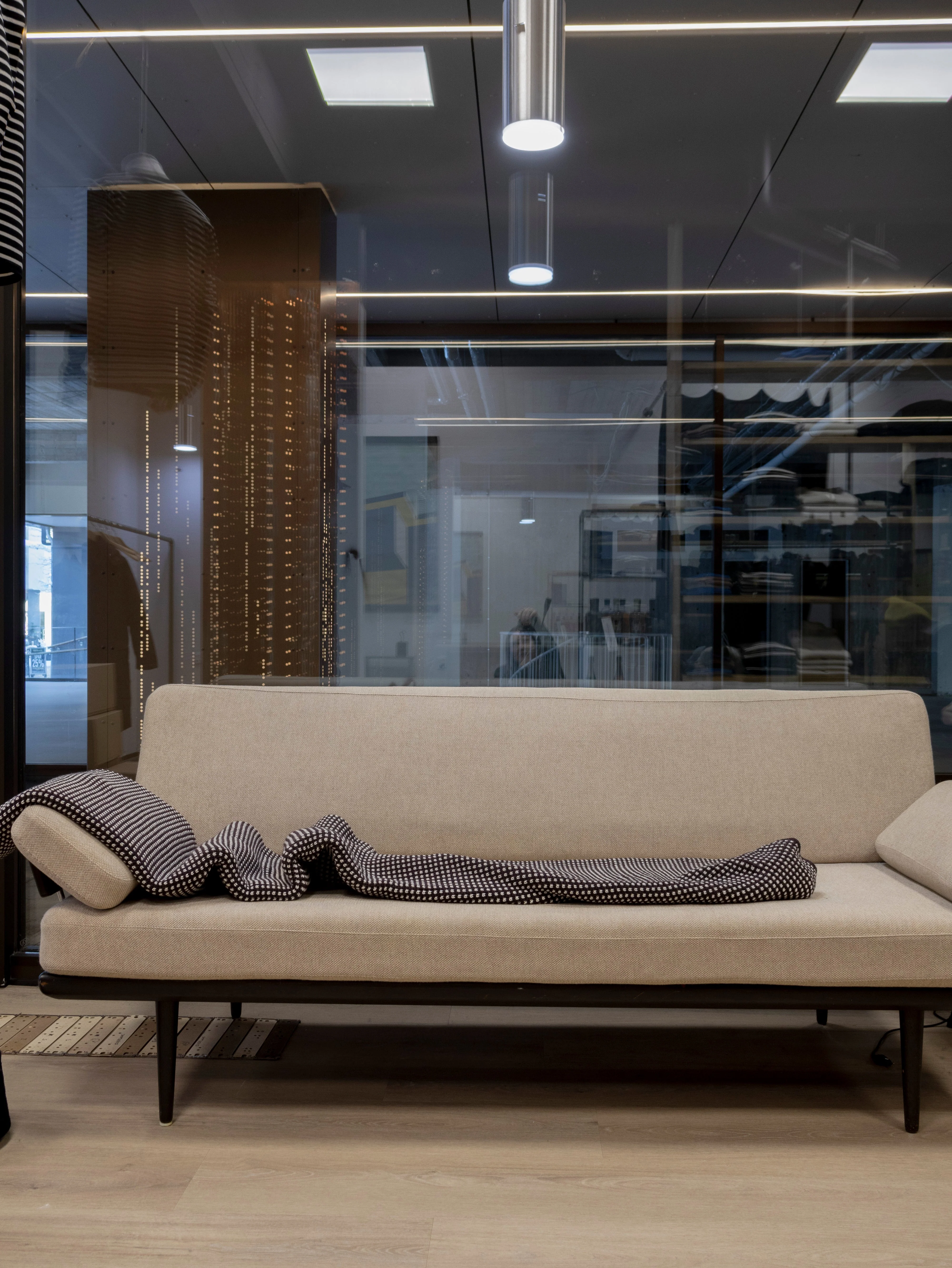 LOYAL blanket, bluish purple / off white - Image 8