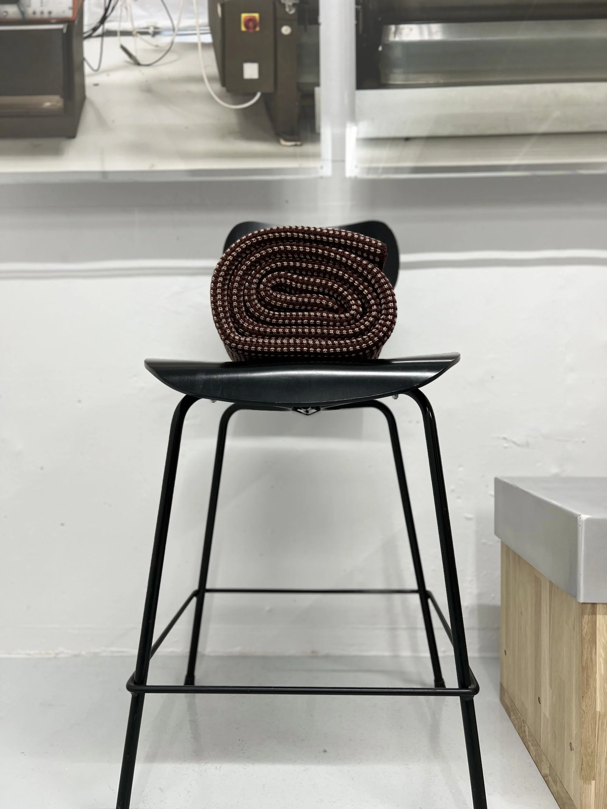 LOYAL blanket, rusty red / white camel - Image 3